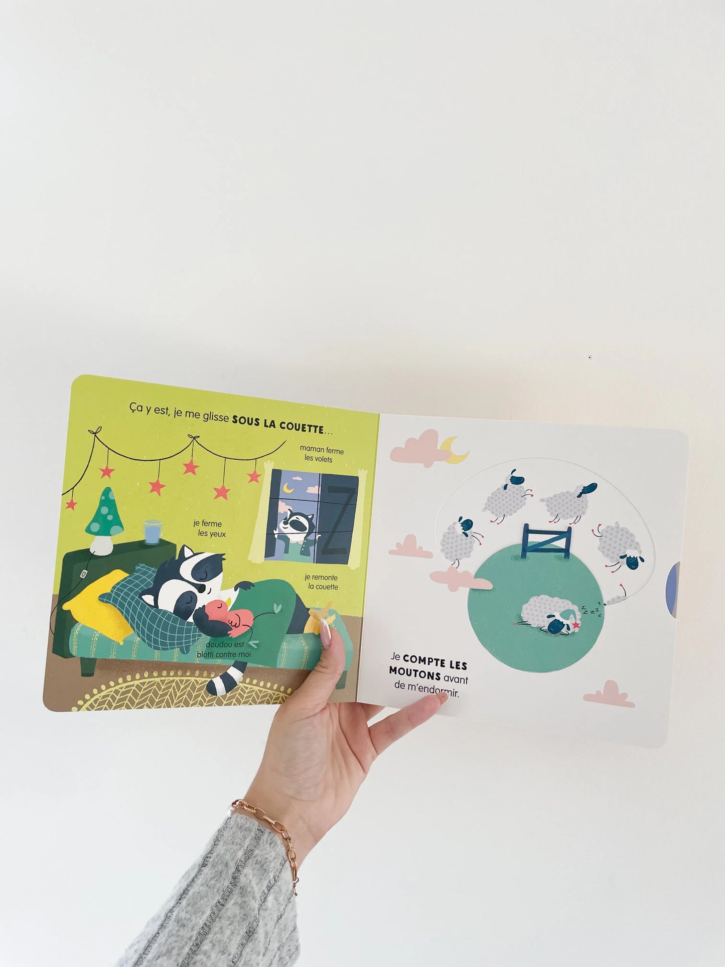 Livre MON ANIM'AGIER - Au dodo pour bébé 18mois. Livre à mécanisme. Page intérieur du livre.