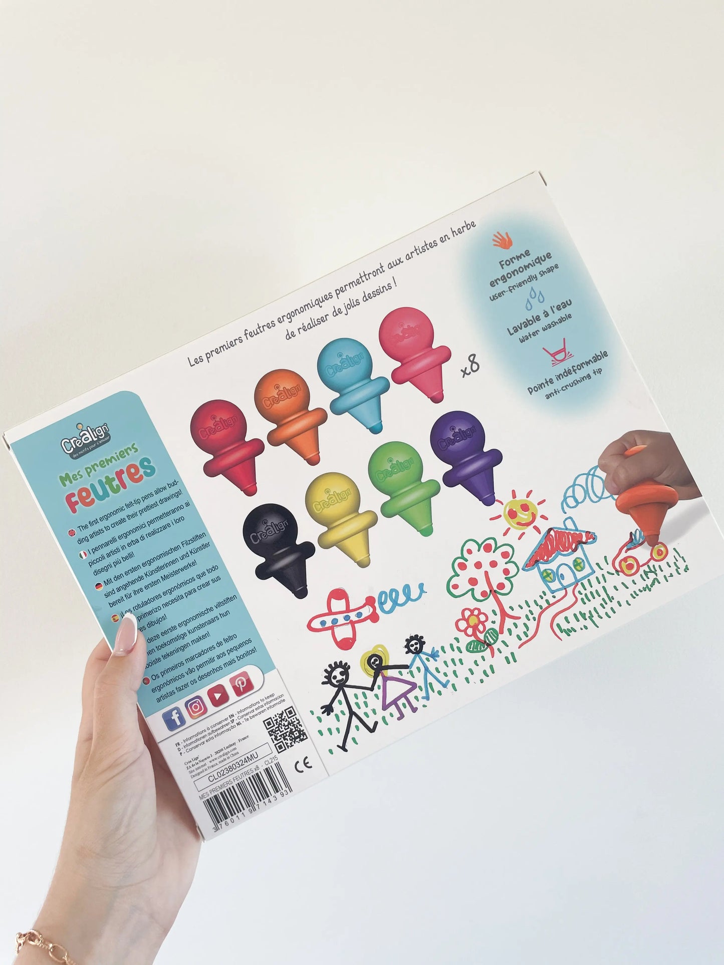 Présentation du coffret Mes premiers feutres x8 avec feutres ergonomiques pour bébé, le derrière du coffret.